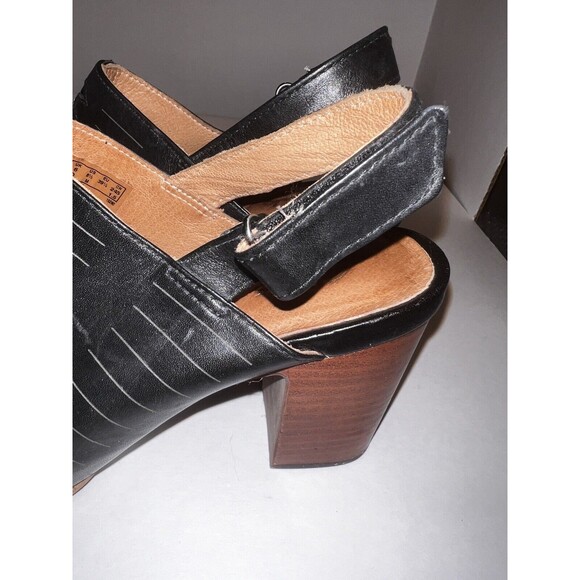 CLARKS Sandals Womens Sz 8.5 Briatta Key Slingback Block Heel Peep Toe New - Picture 4 of 10
